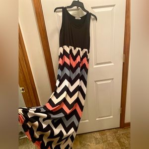 Women’s Boho Chevron Striped Sleeveless Tank Maxi dress, Size Large